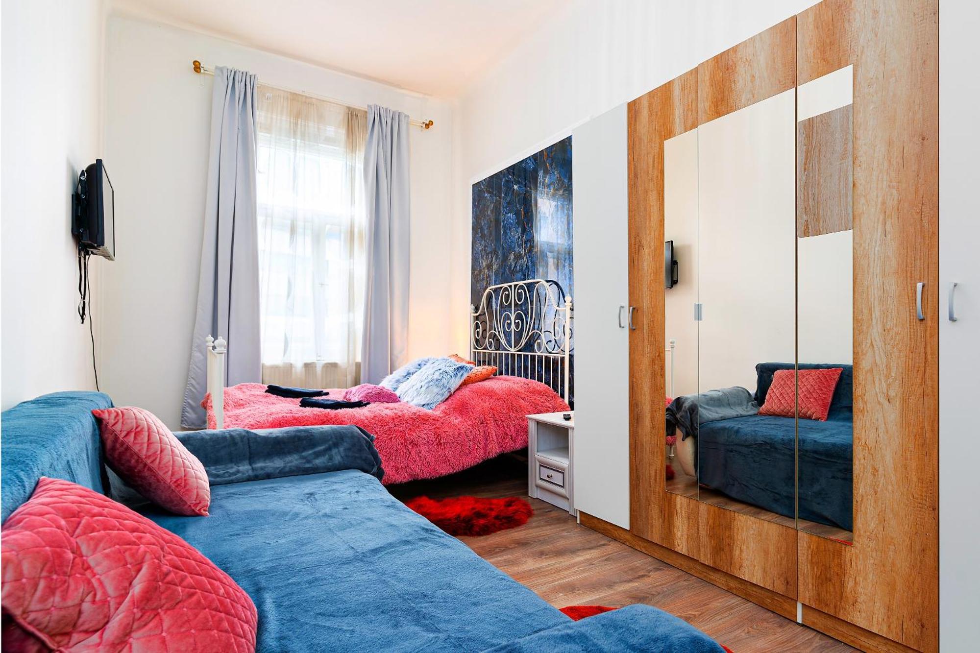 Grand Deluxe Apartment *